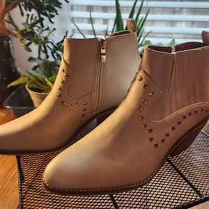 Cream boots with gold studs